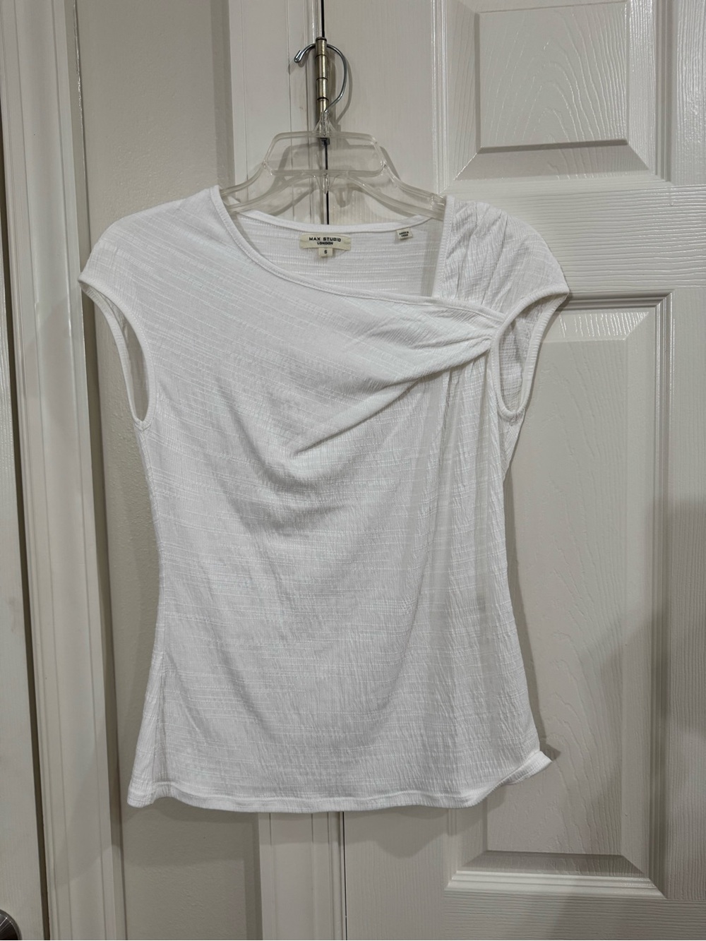Max Studio White Twist-Detail Tank Top